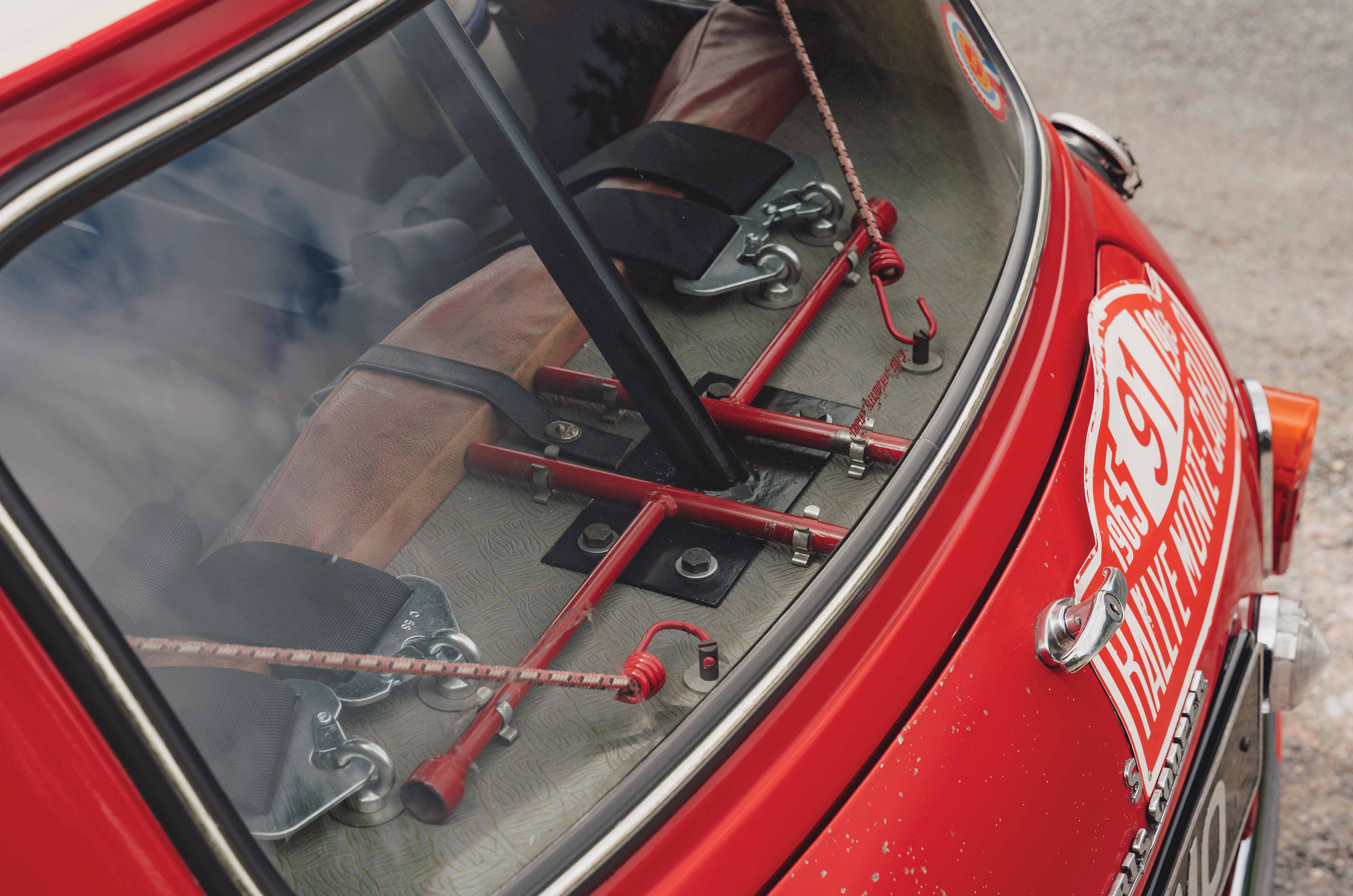 Classic & Sports Car – Mini Cooper ‘S’: small soldier