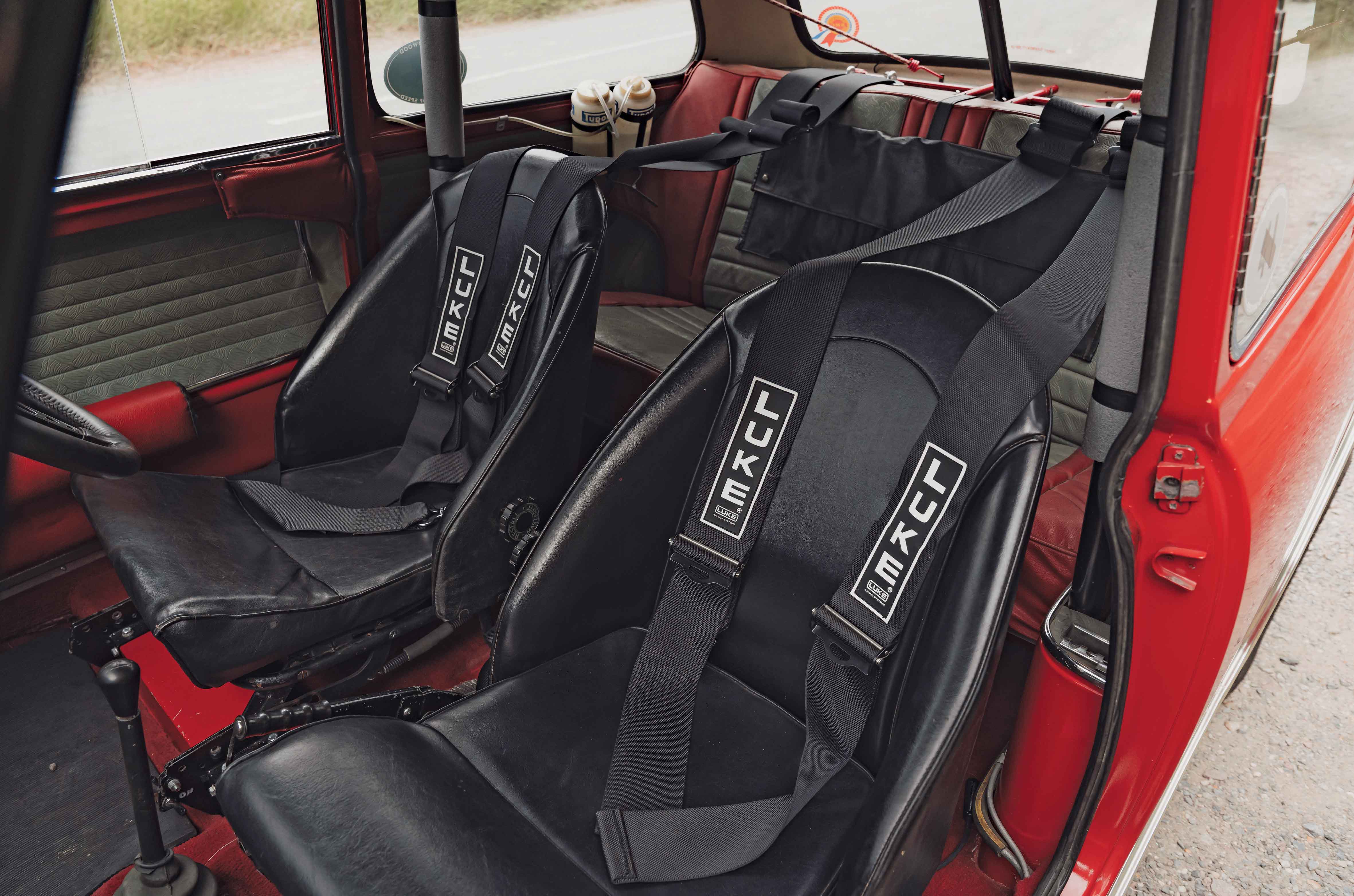 Classic & Sports Car – Mini Cooper ‘S’: small soldier