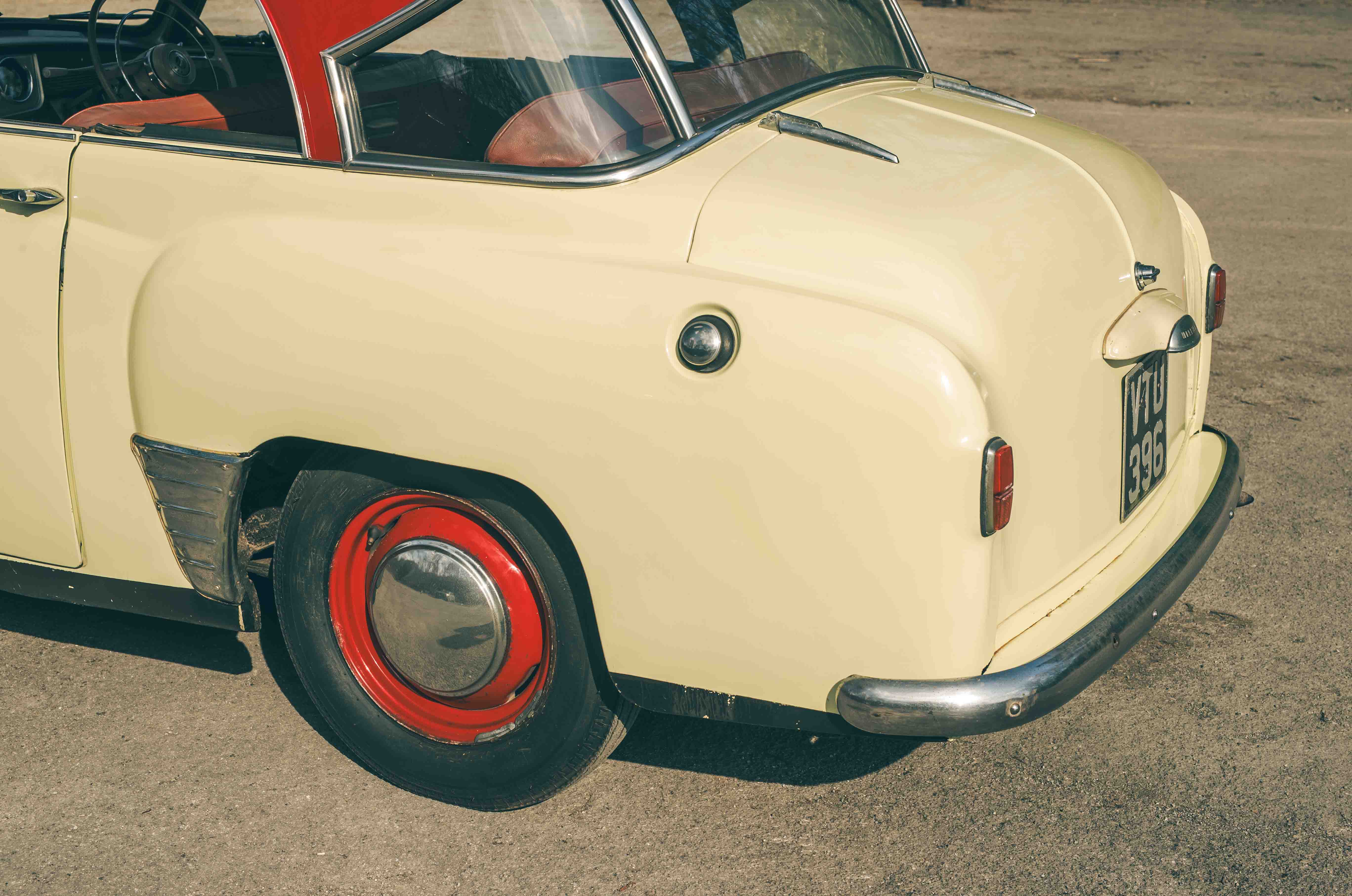 Hillman Minx Californian: a ray of sunshine | Classic & Sports Car