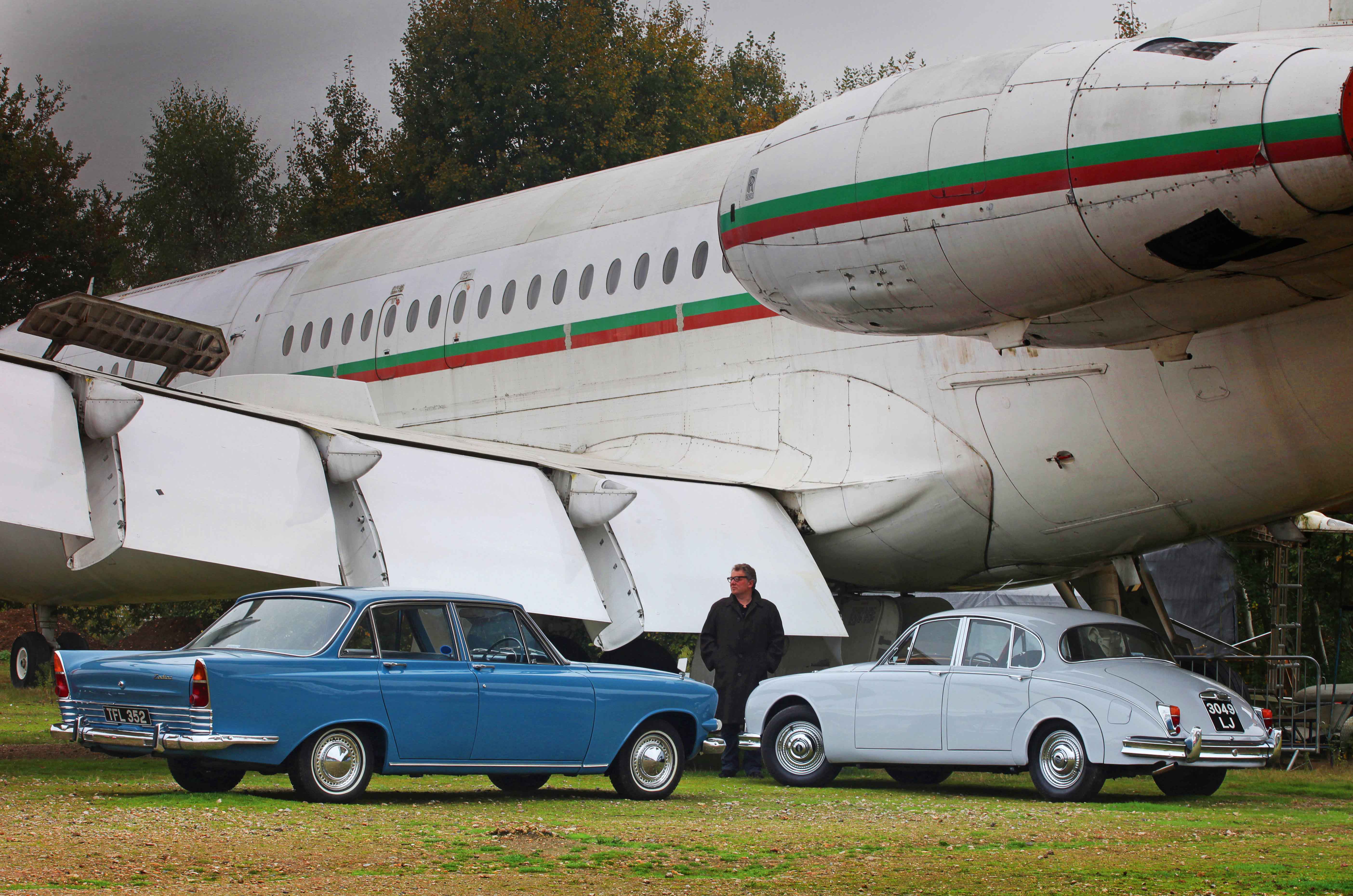 Classic & Sports Car – Jaguar Mk2 2.4 vs Ford Zodiac MkIII: a taste of 1960s espionage