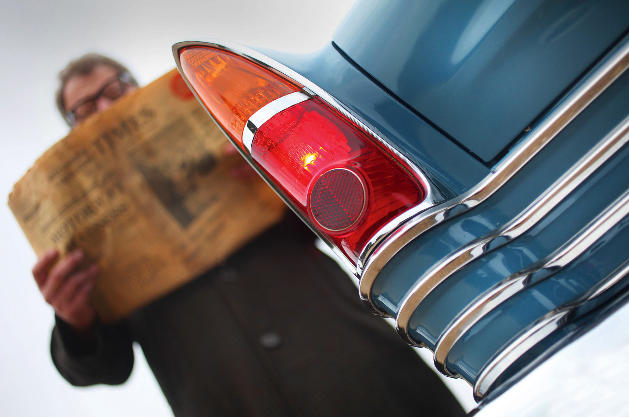 Classic & Sports Car – Jaguar Mk2 2.4 vs Ford Zodiac MkIII: a taste of 1960s espionage