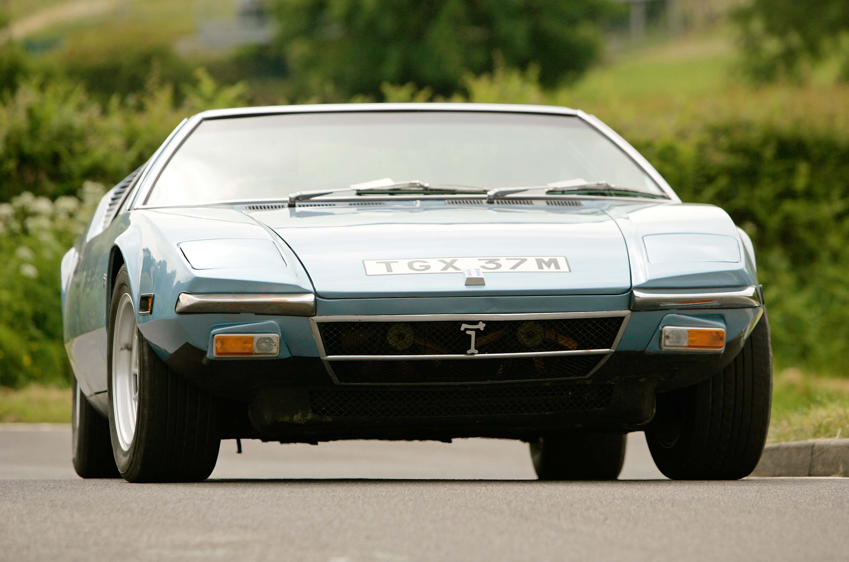 Classic & Sports Car – Maserati Bora vs De Tomaso Pantera GTS: wild at heart
