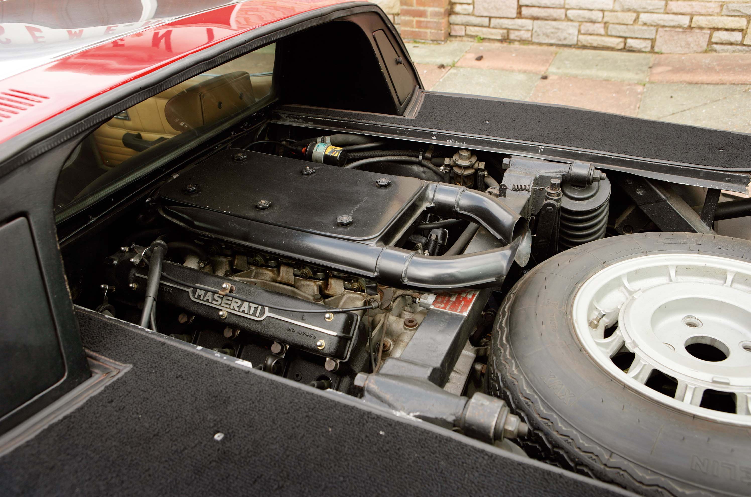 Classic & Sports Car – Maserati Bora vs De Tomaso Pantera GTS: wild at heart