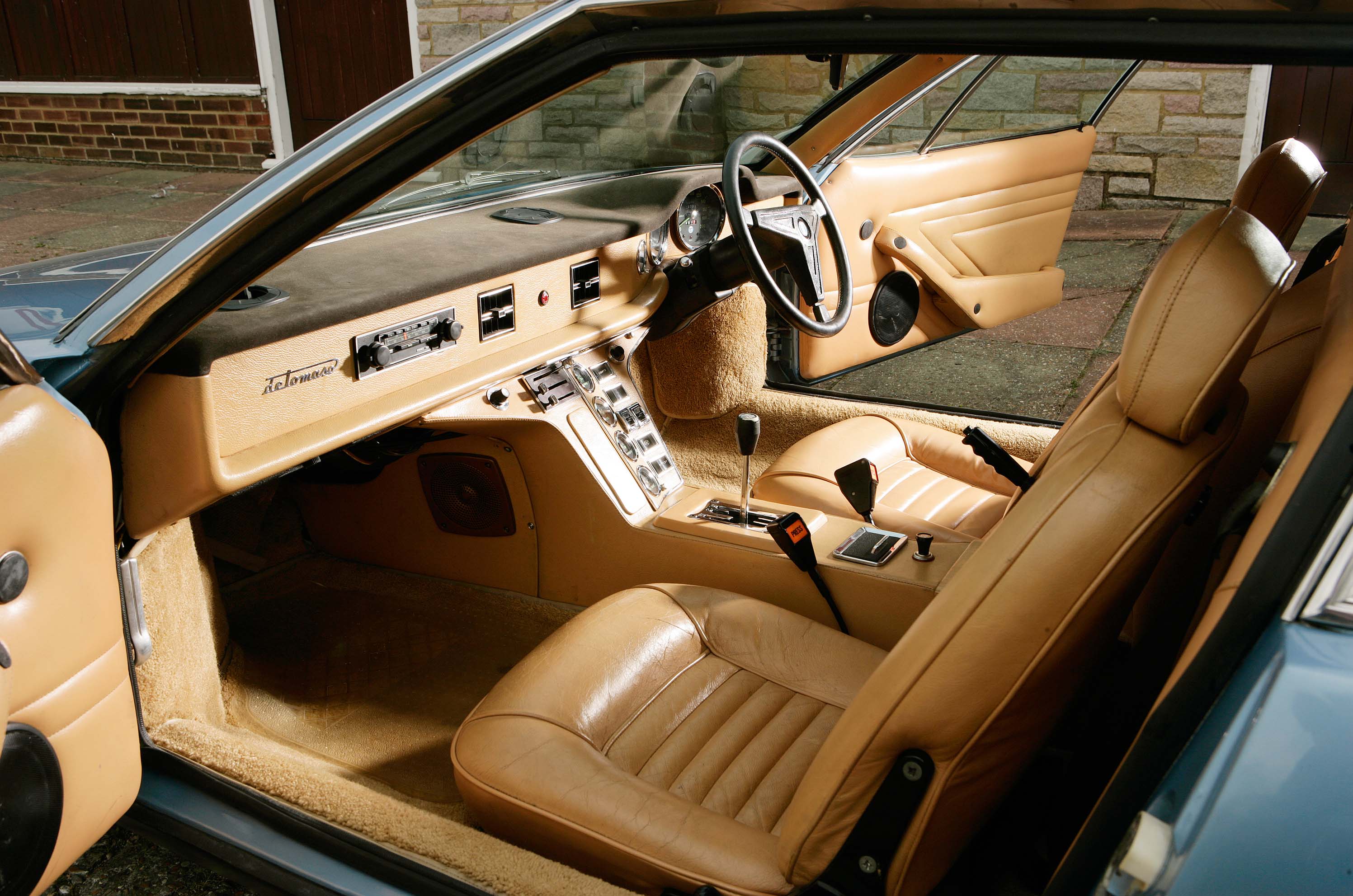 Classic & Sports Car – Maserati Bora vs De Tomaso Pantera GTS: wild at heart