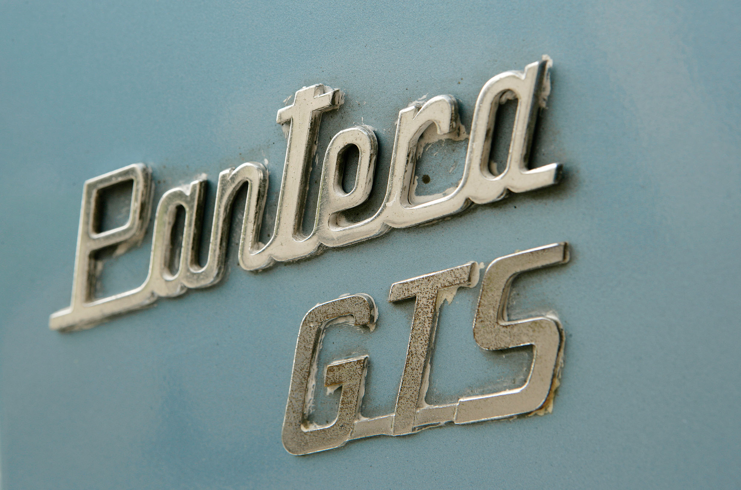 Classic & Sports Car – Maserati Bora vs De Tomaso Pantera GTS: wild at heart