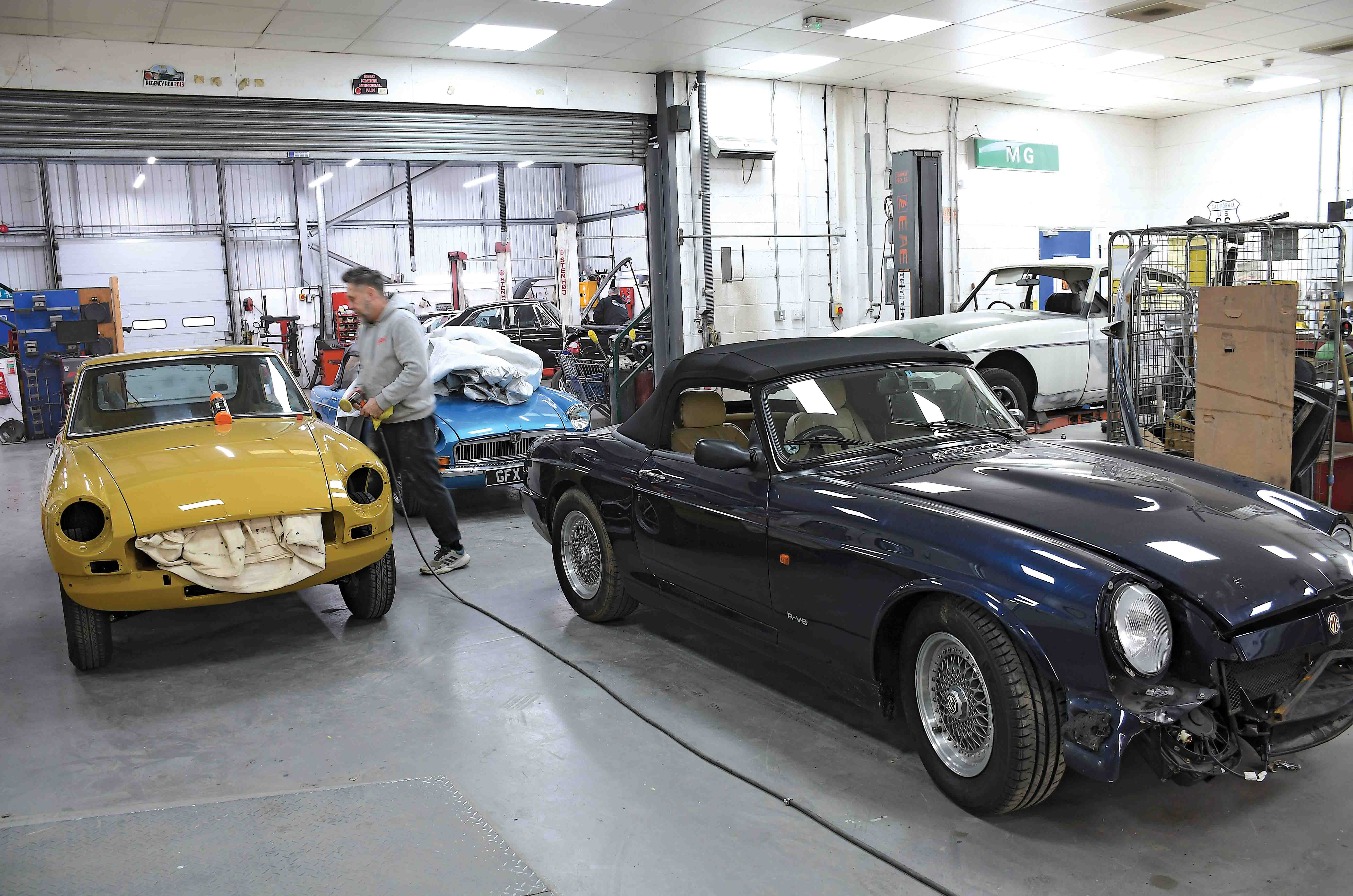 Classic & Sports Car – The specialist: MGOC Spares & Workshop