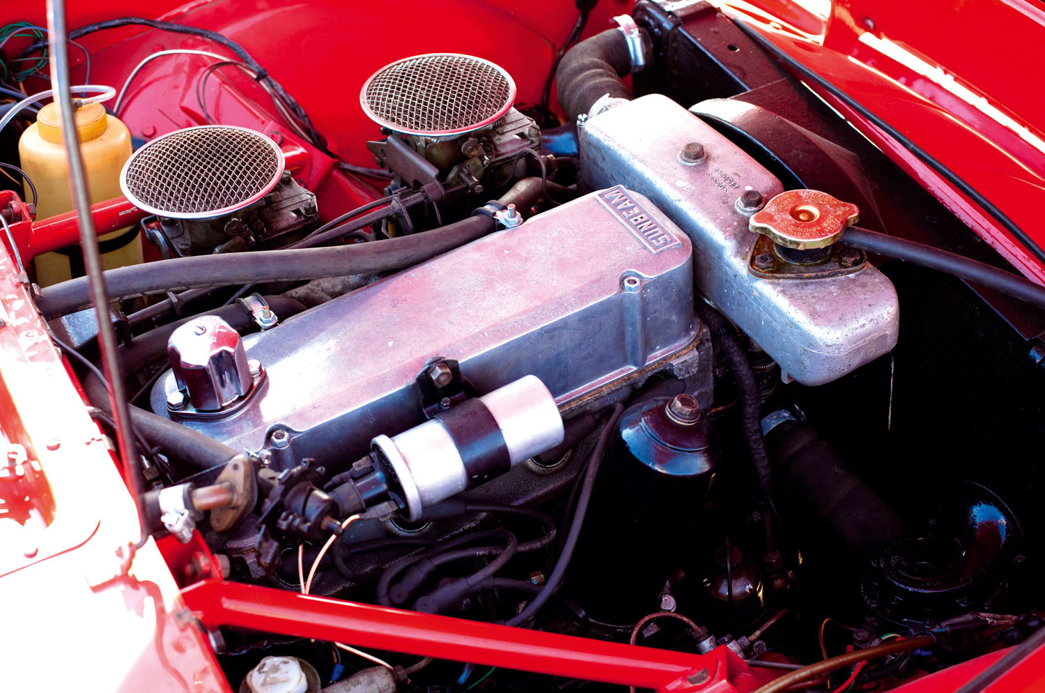 Classic & Sports Car – Sunbeam Alpine vs Renault Floride: the battle for your buck 