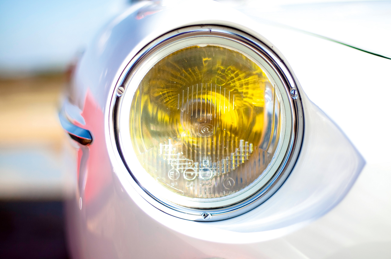 Classic & Sports Car – Sunbeam Alpine vs Renault Floride: the battle for your buck 