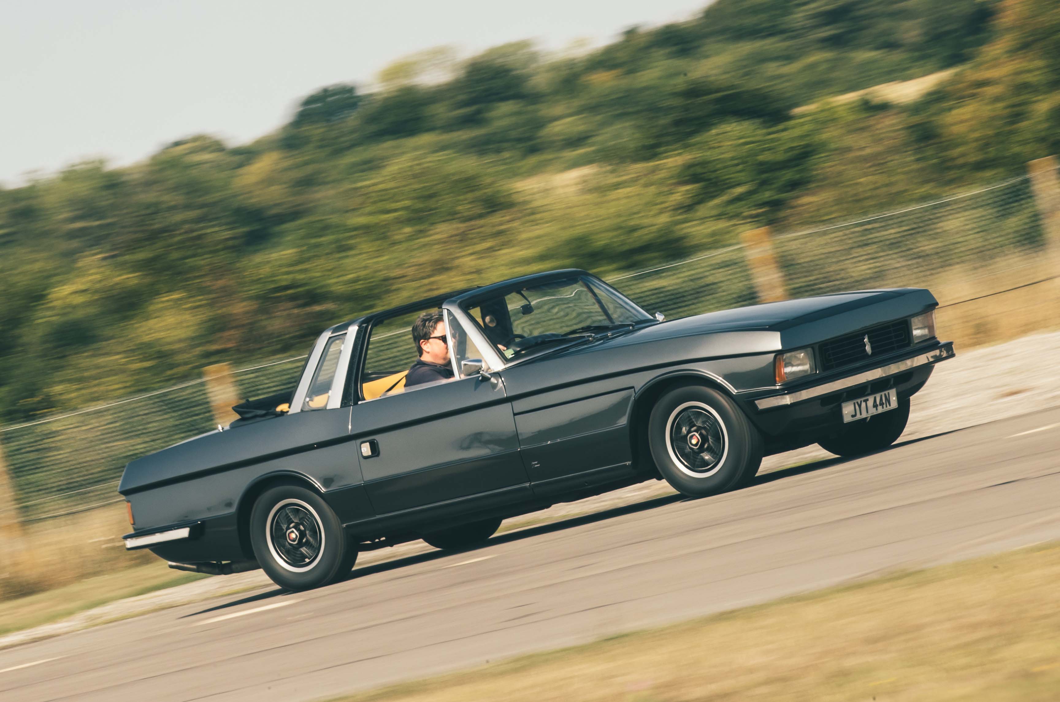 Classic & Sports Car – Bristol 412: a British car in an Italian suit