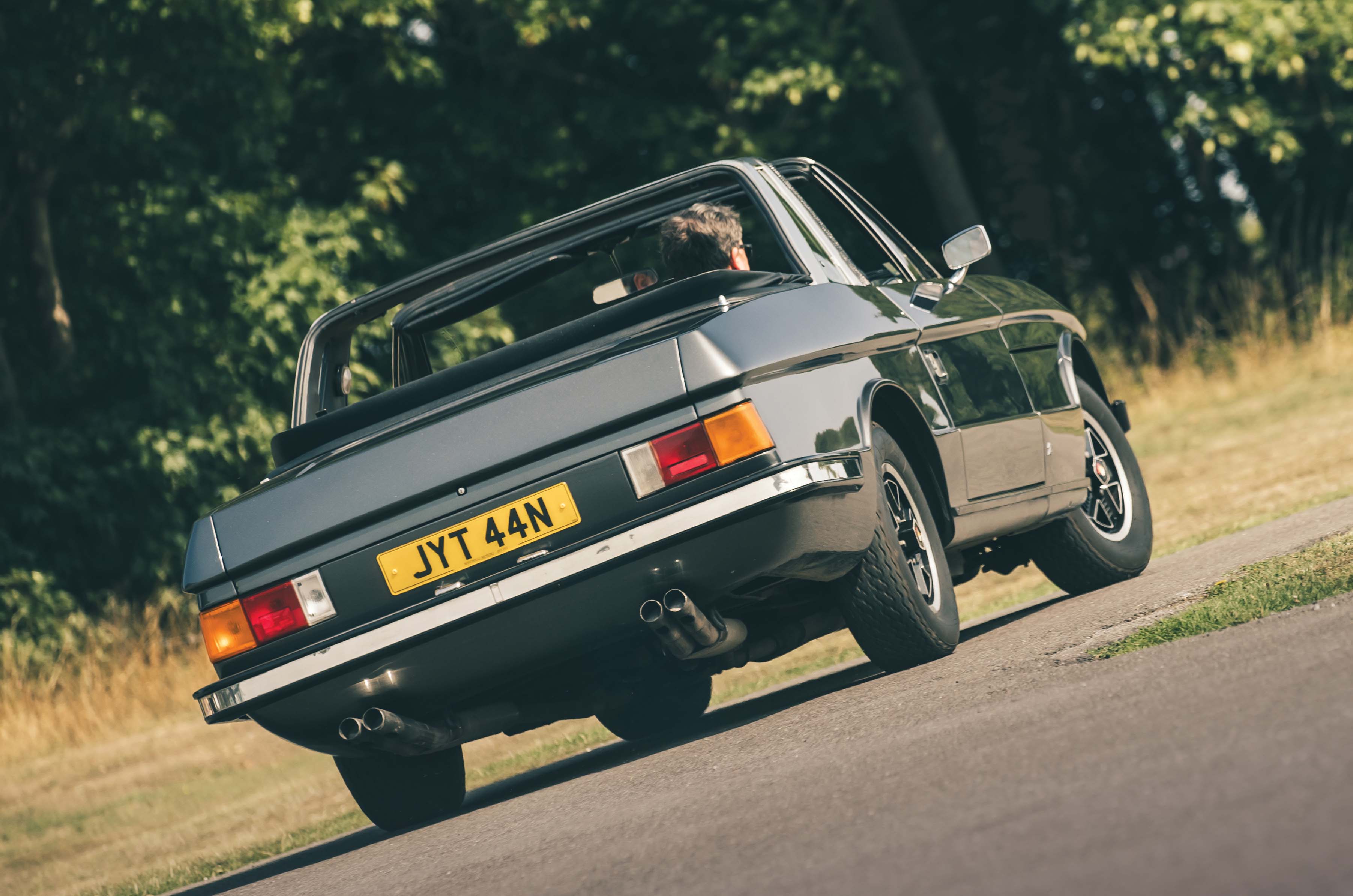 Classic & Sports Car – Bristol 412: a British car in an Italian suit