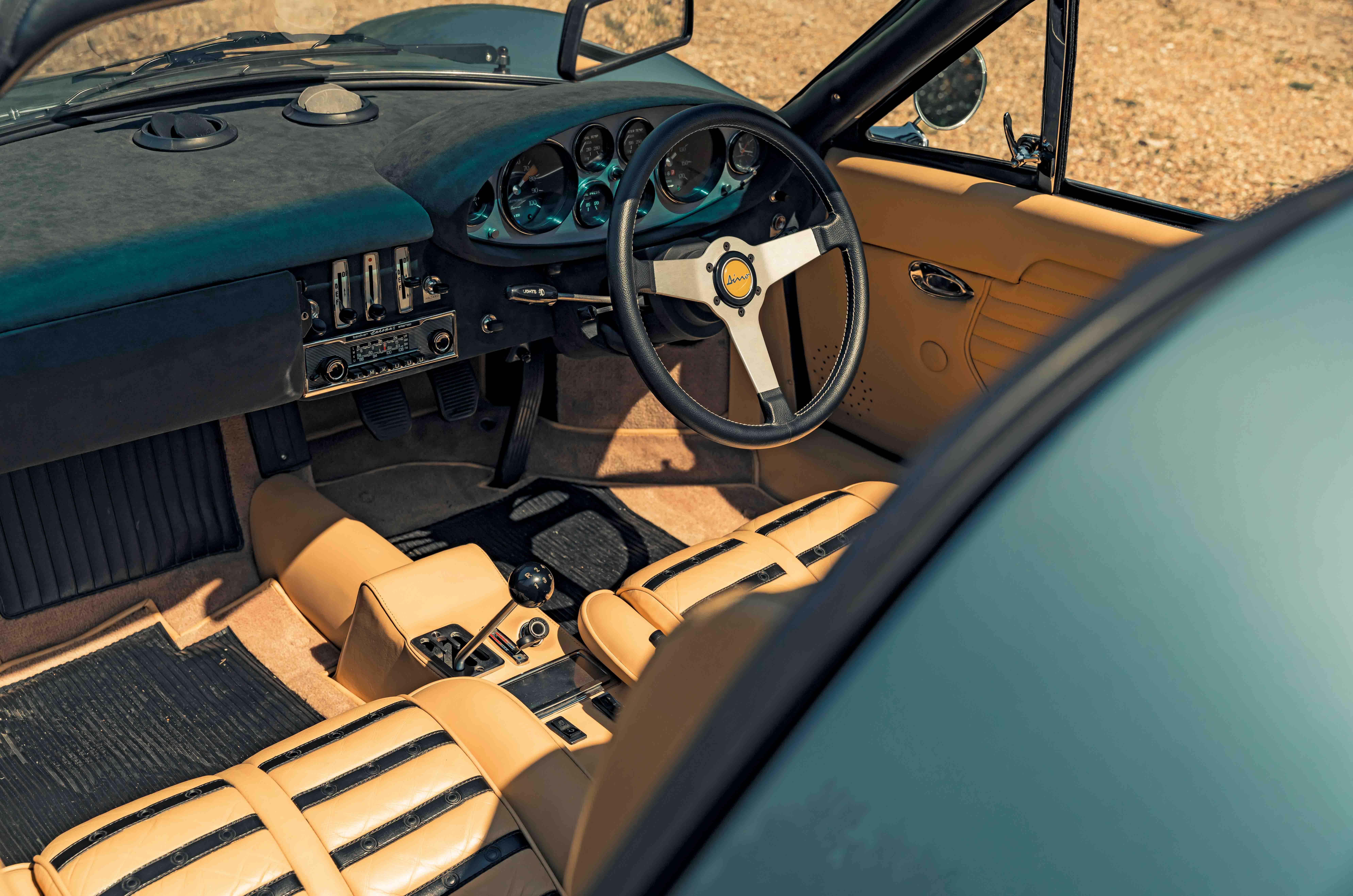 Classic & Sports Car – Dino 246GTS vs Ferrari F355GTS: benchmark babies