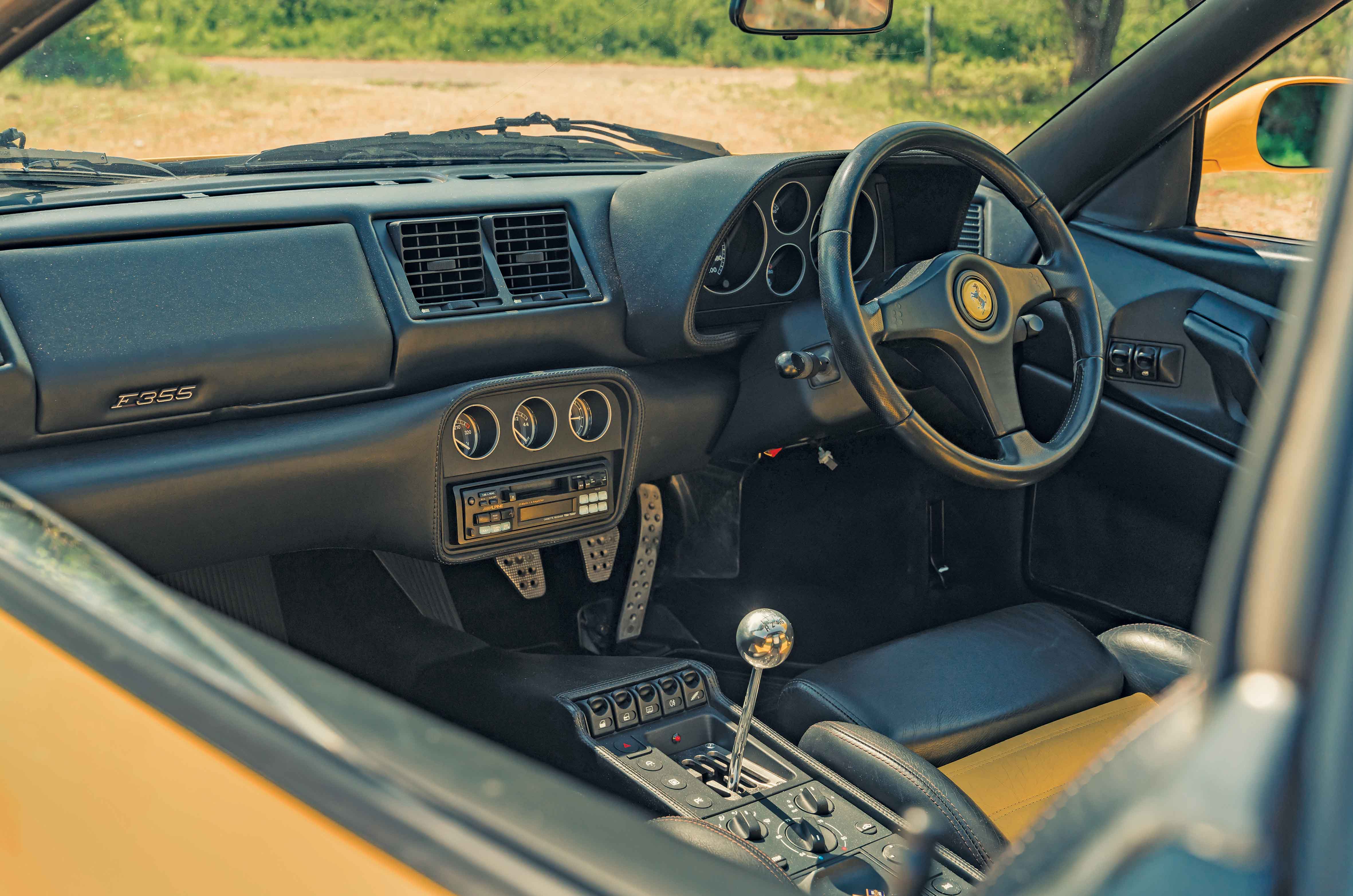 Classic & Sports Car – Dino 246GTS vs Ferrari F355GTS: benchmark babies