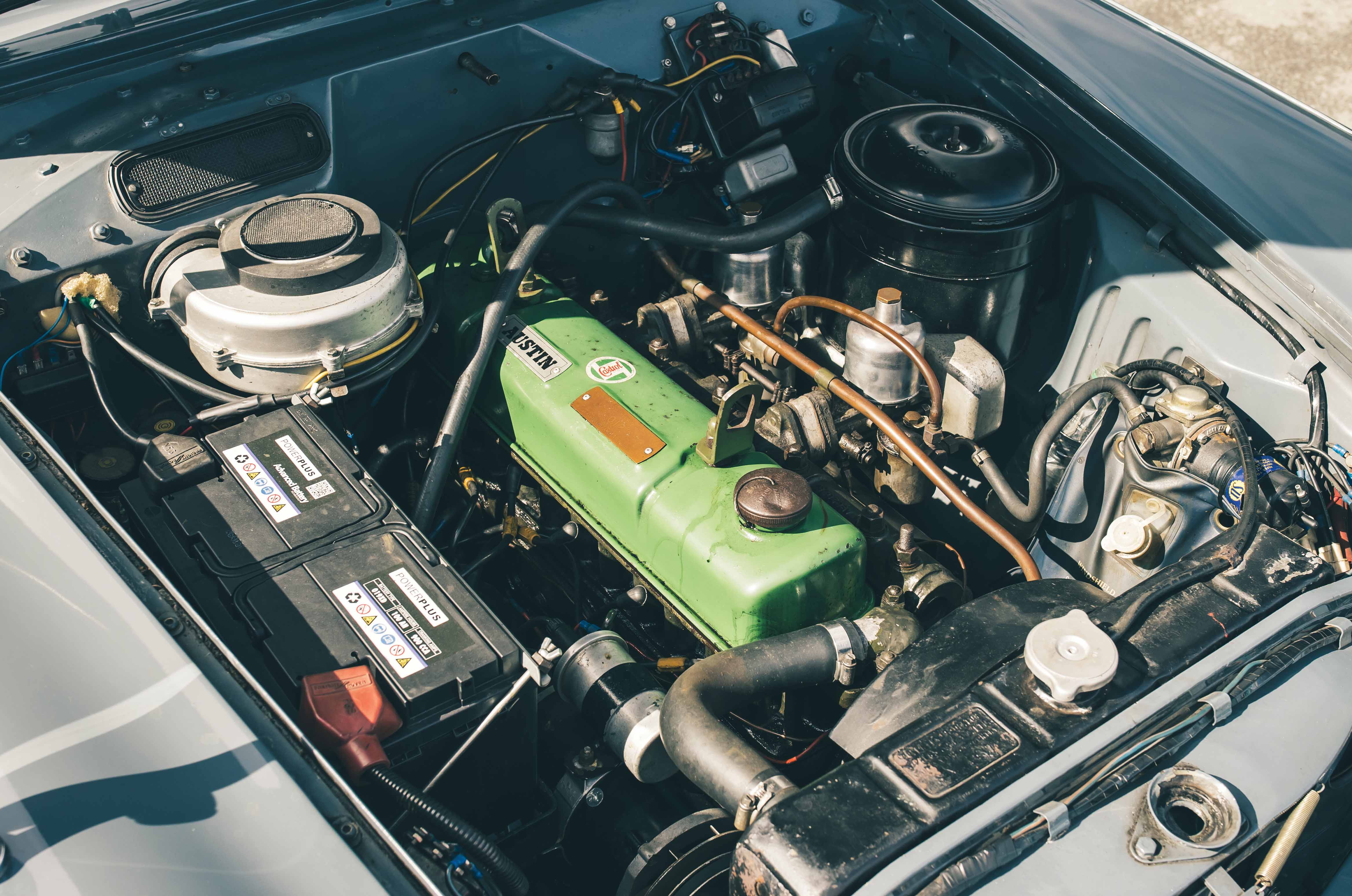 Classic & Sports Car – Ford vs Vauxhall vs Austin vs Standard: Brits with transatlantic flavour