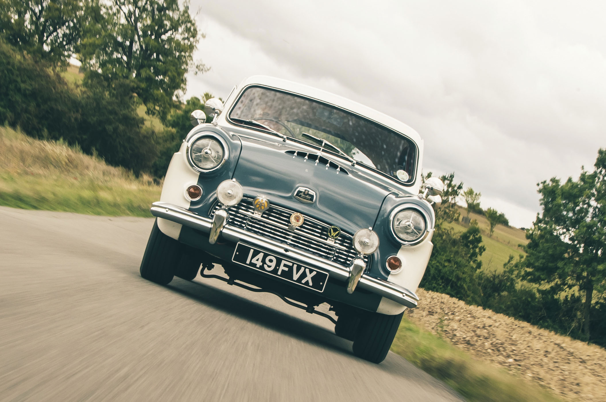 Classic & Sports Car – Ford vs Vauxhall vs Austin vs Standard: Brits with transatlantic flavour