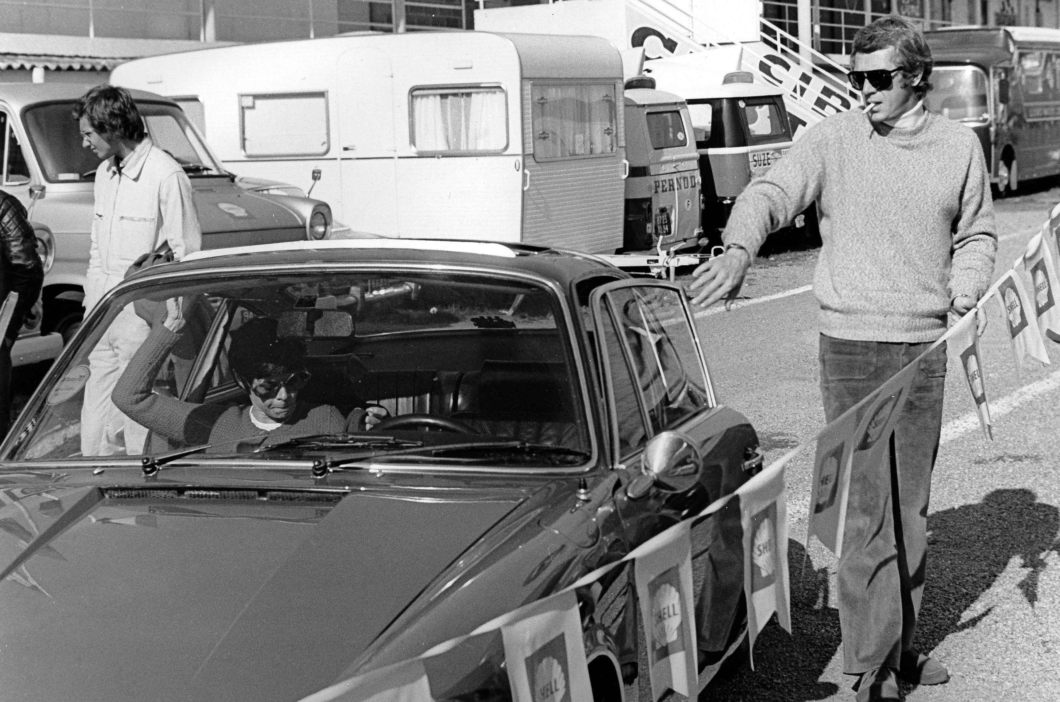 Classic & Sports Car – Porsche 911 at Le Mans: in Steve McQueen’s wheeltracks