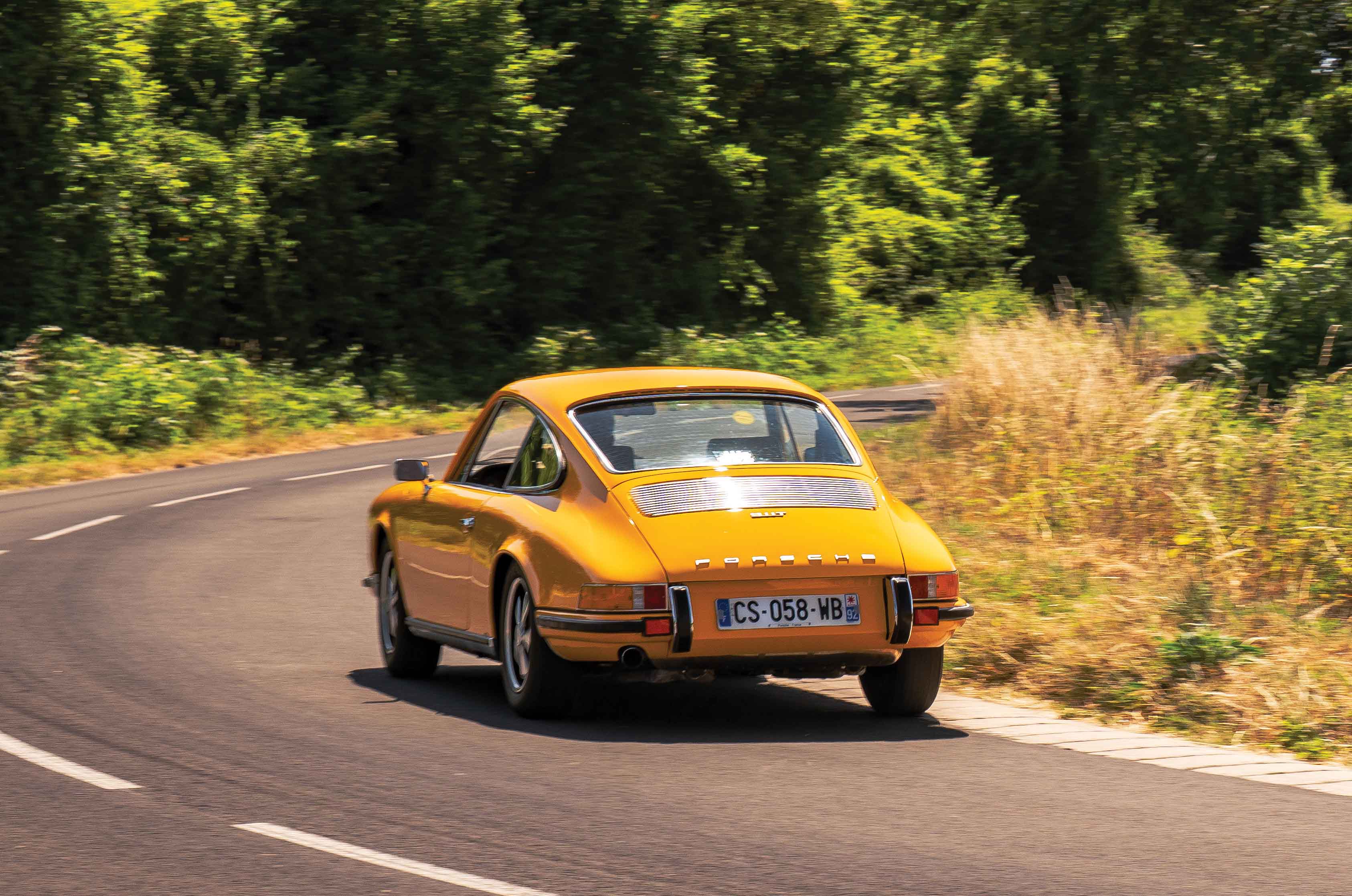 Classic & Sports Car – Porsche 911 at Le Mans: in Steve McQueen’s wheeltracks
