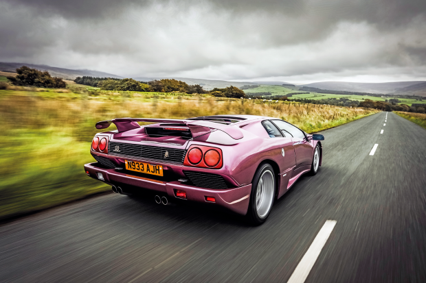 Five beautiful desktop wallpapers from the January issue of Classic & Sports Car