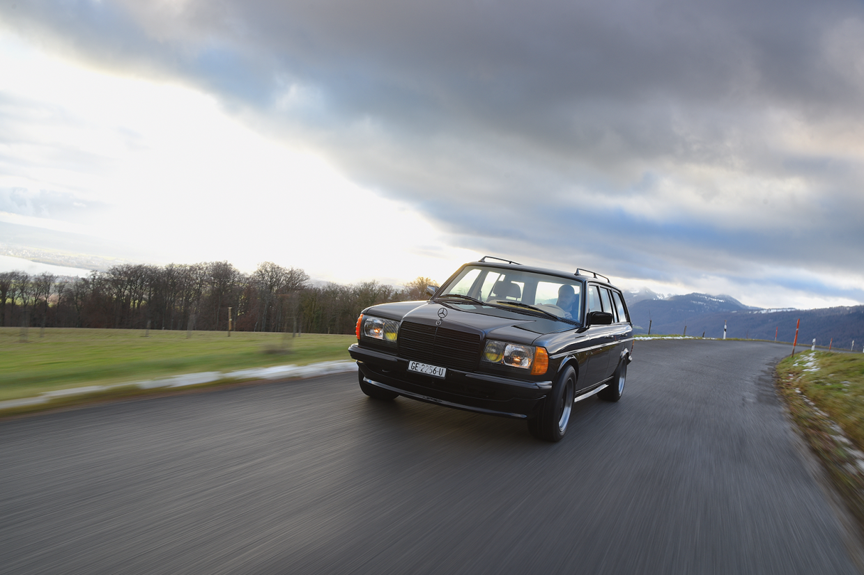 Classic & Sports Car – Is this the ultimate Mercedes-Benz 123-series estate?