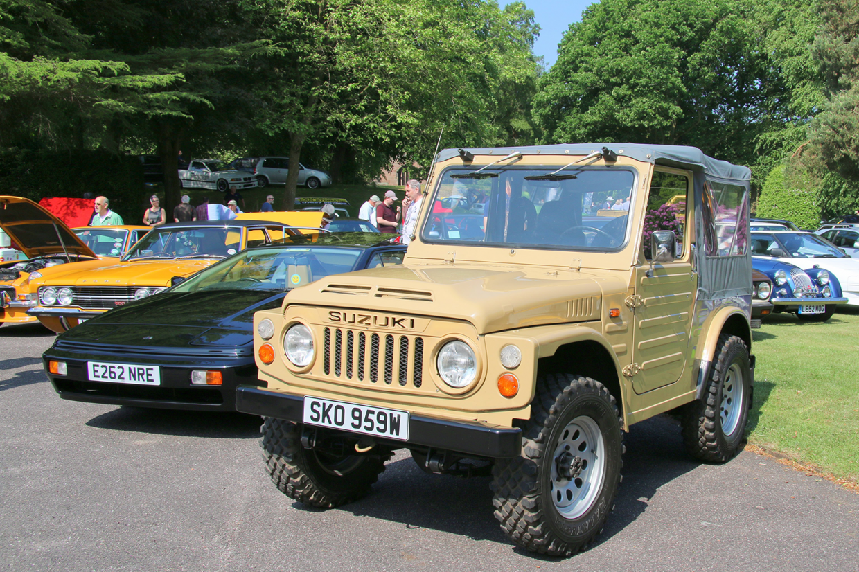 Classic & Sports Car - Gawsworth Hall Youngtimer Show