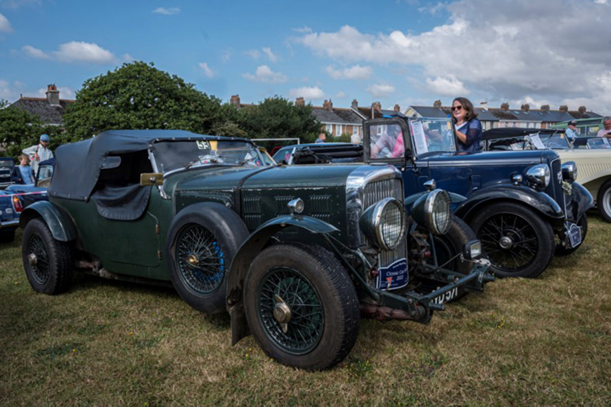 Classic & Sports Car – Fowey Classic Car Show and Parade