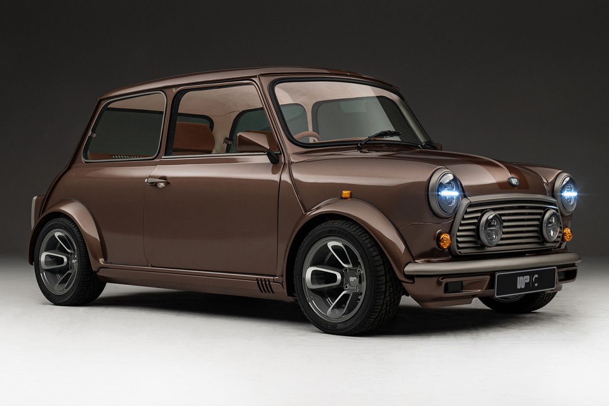 Classic & Sports Car – Ian Callum’s classic Mini is a handbuilt hot hatch