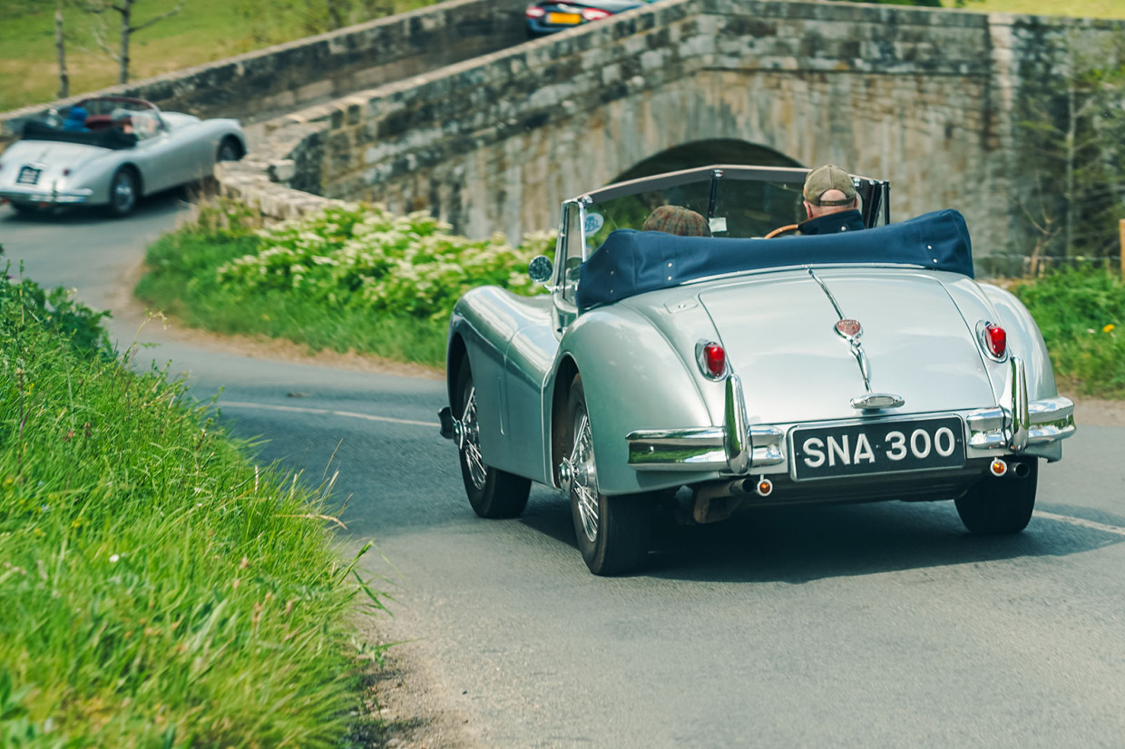 Classic & Sports Car – Peninsulas & Passes