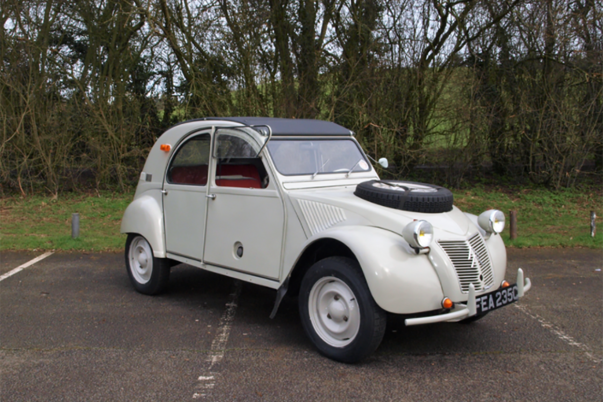 Twin-engined Citroën 2CV Sahara to go under the hammer | Classic ...
