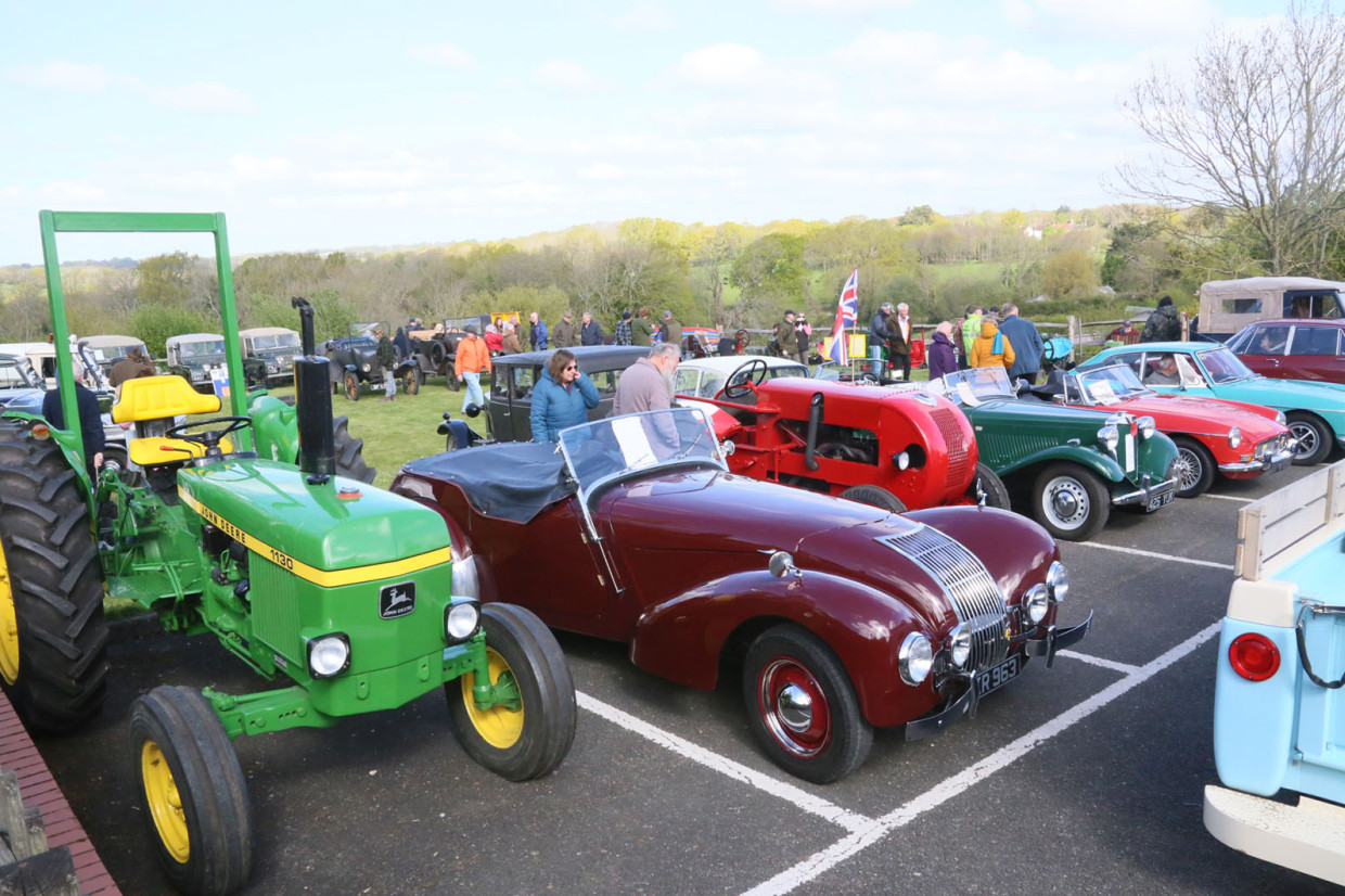 Classic & Sports Car – Bodle Street Green Drive It Day