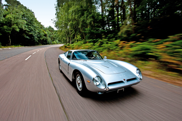 Classic & Sports Car – 10 cars that were built to beat Ferrari