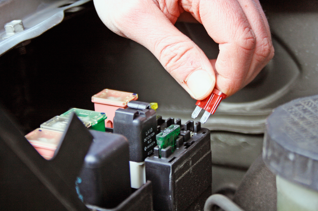 Classic & Sports Car – How to... check your classic car’s electrics 