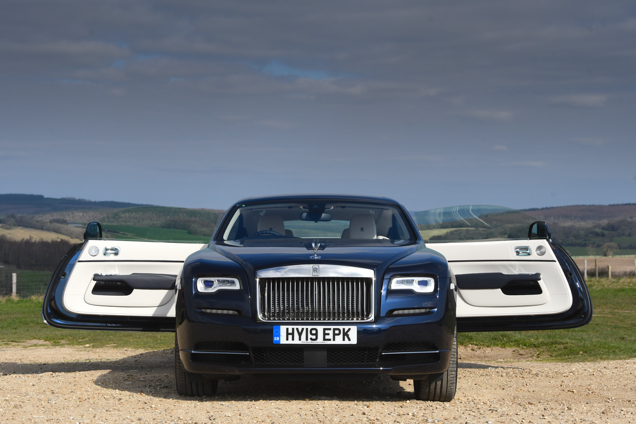 Future Classic Rolls Royce Wraith Classic Sports Car