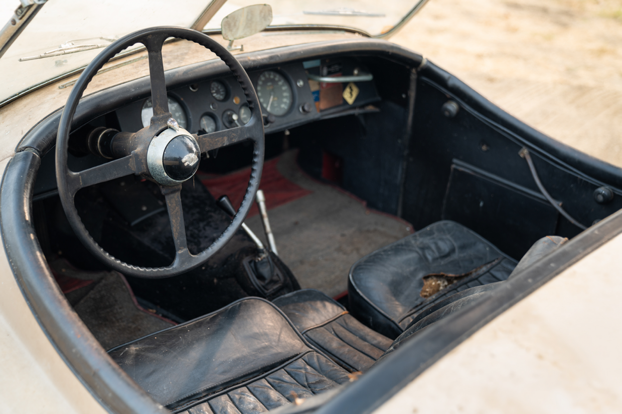 Classic & Sports Car – Garage-find Jaguar XK120 for sale this week