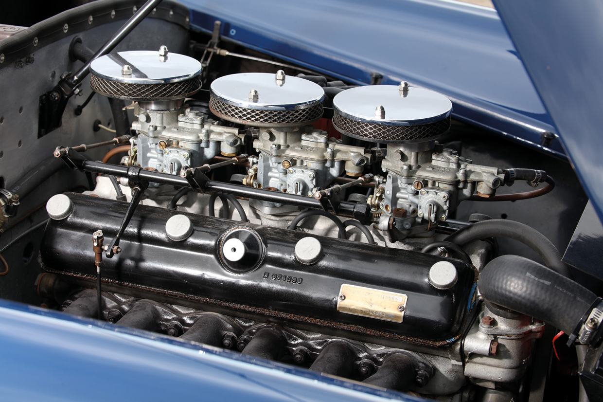Classic & Sports Car – From the past with presence: Bristol 405 vs Lagonda 3 Litre