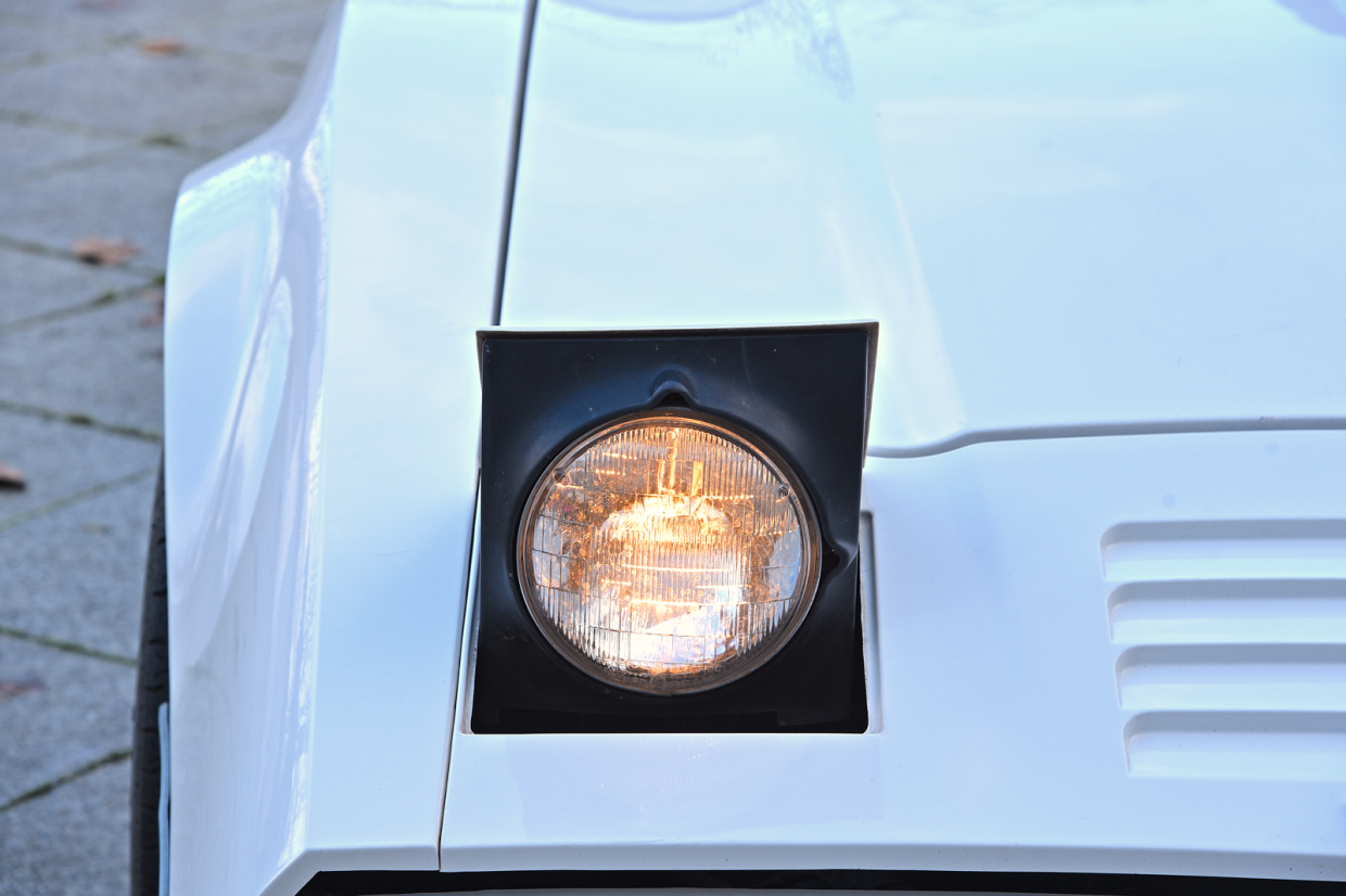 Classic & Sports Car – Future shockers: De Lorean DMC-12 and Bricklin SV-1