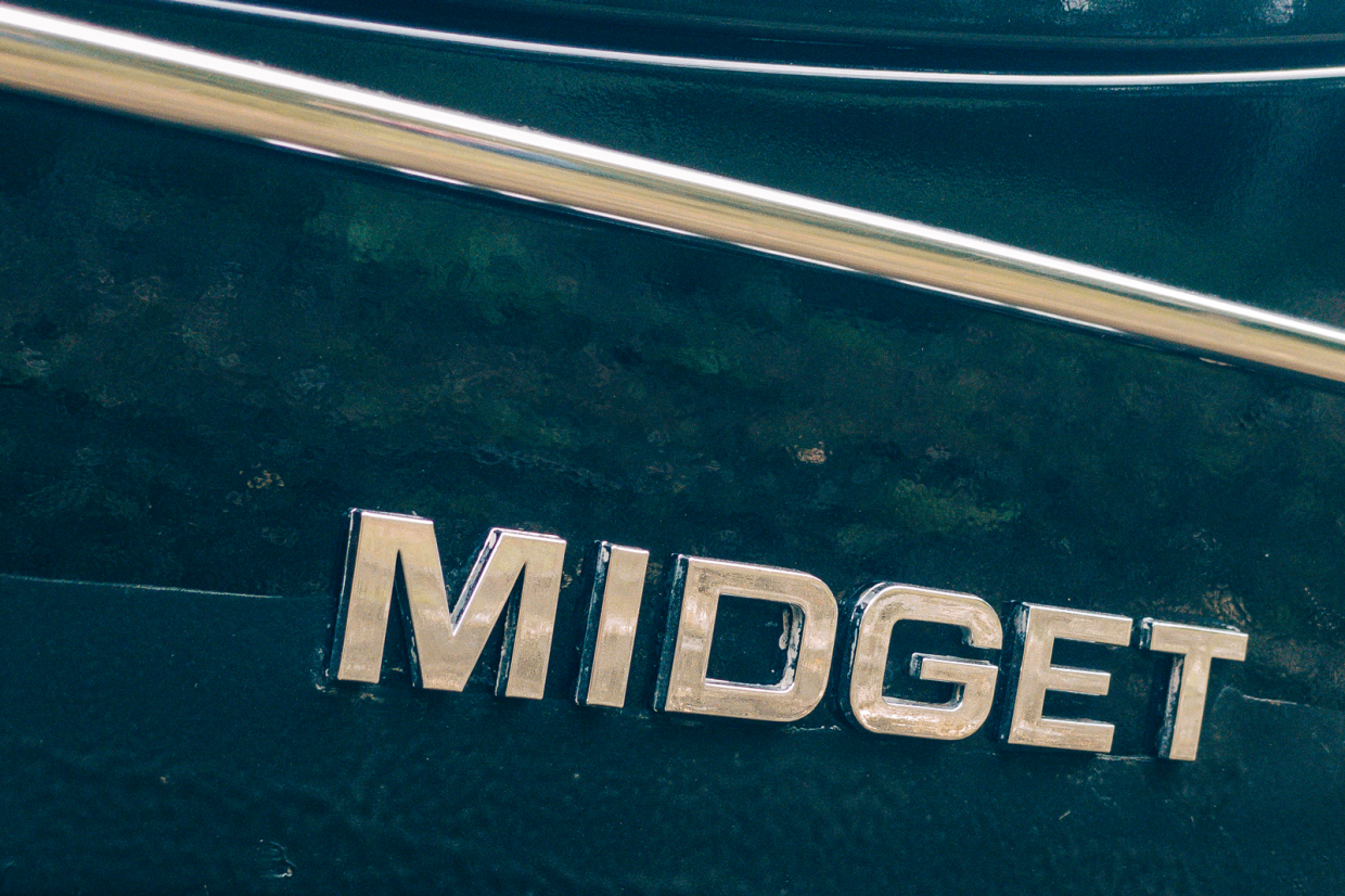 Classic & Sports Car – Shared heart: MG Midget 1500 vs Triumph Spitfire 1500