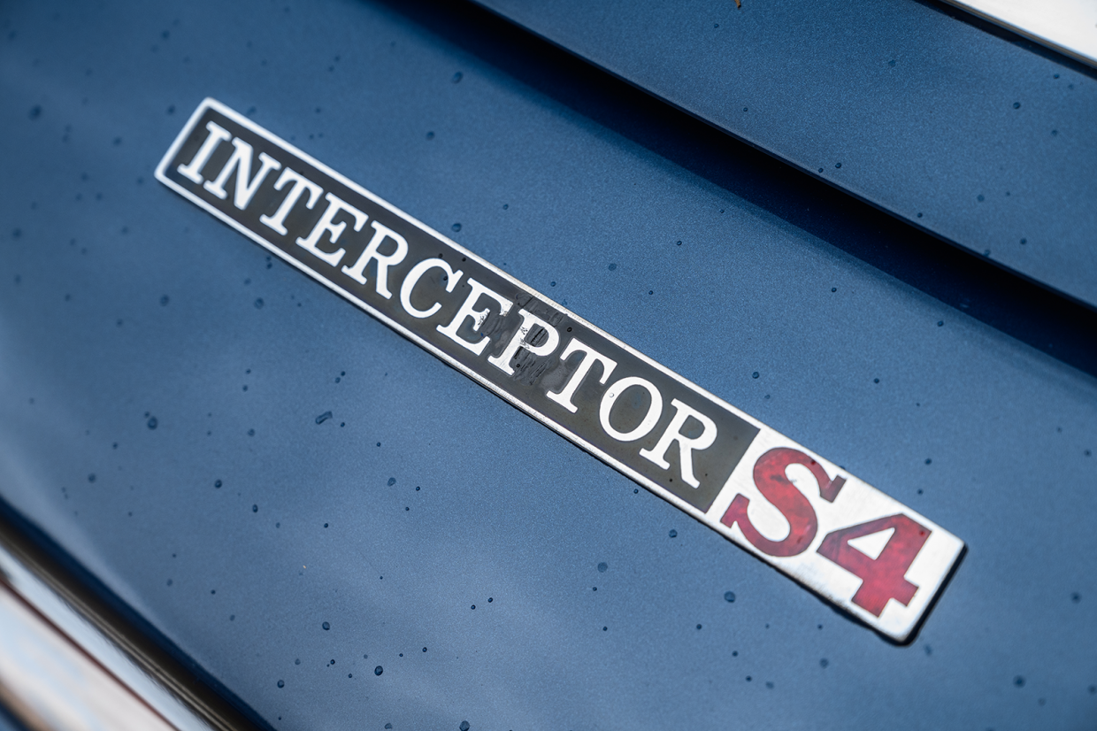 Classic & Sports Car – Driving the cars of The Saint: Volvo P1800, Jaguar XJ-S, Jensen Interceptor and Volvo C70