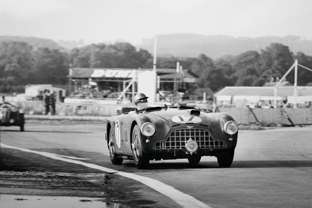 Classic & Sports Car – Aston Martin DB3: foundation for success