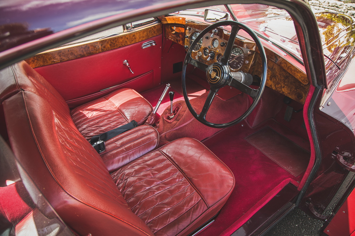Classic & Sports Car – Restoring grandad’s Jaguar XK140