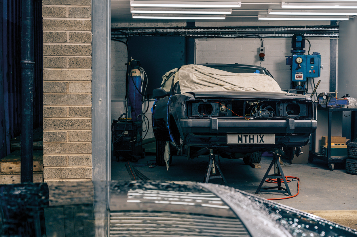 Classic & Sports Car – The specialist: Lotusbits