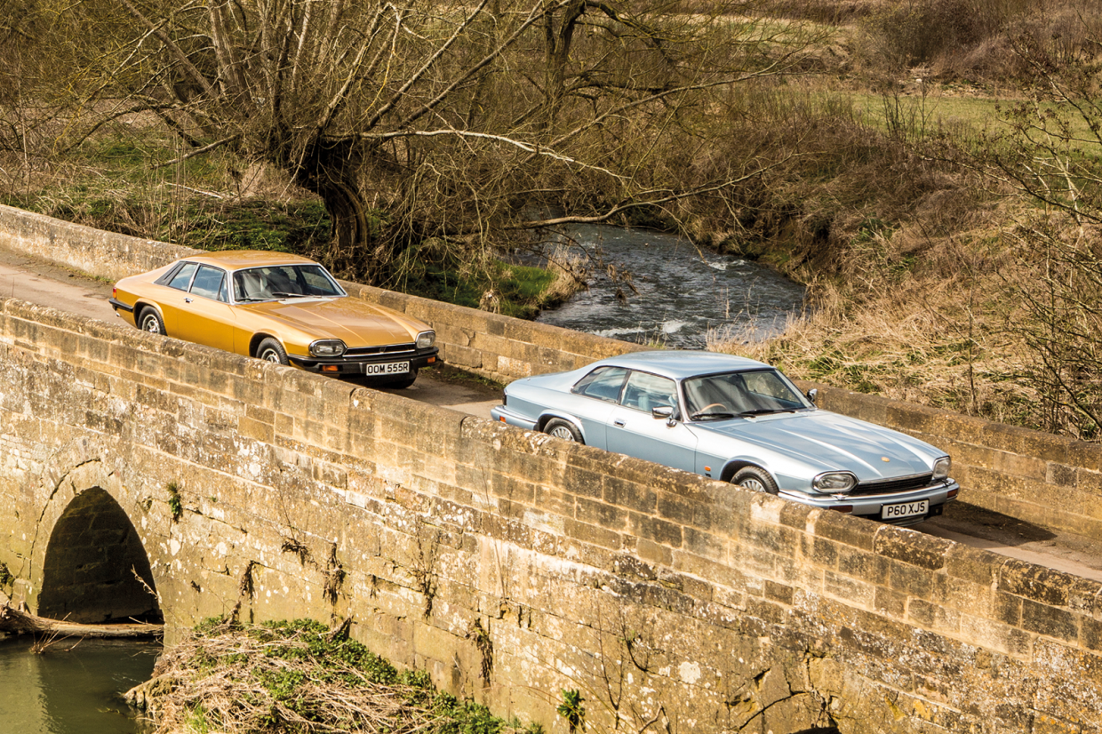 Classic-&-Sports-Car-Jaguar-XJ-S-V12-vs-