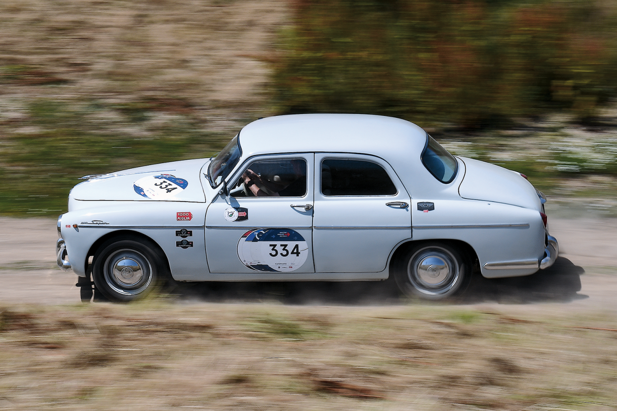 Classic-&-Sports-Car-Alfa-Romeo-1900-on-