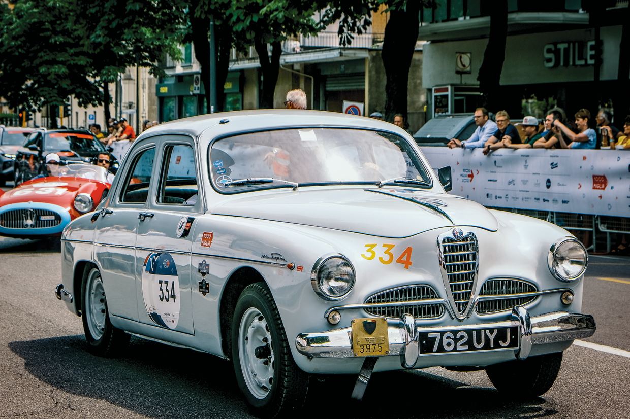 Classic-&-Sports-Car-Alfa-Romeo-1900-on-