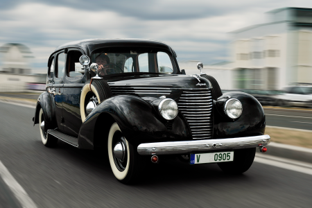 Classic & Sports Car – When did you last see these classic Škodas?
