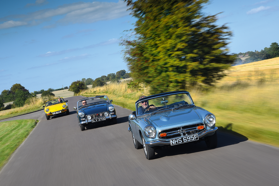 Classic & Sports Car – Baby classic sports cars do battle: Honda S800 Sport vs Fiat 850 Sport Spider vs MG Midget