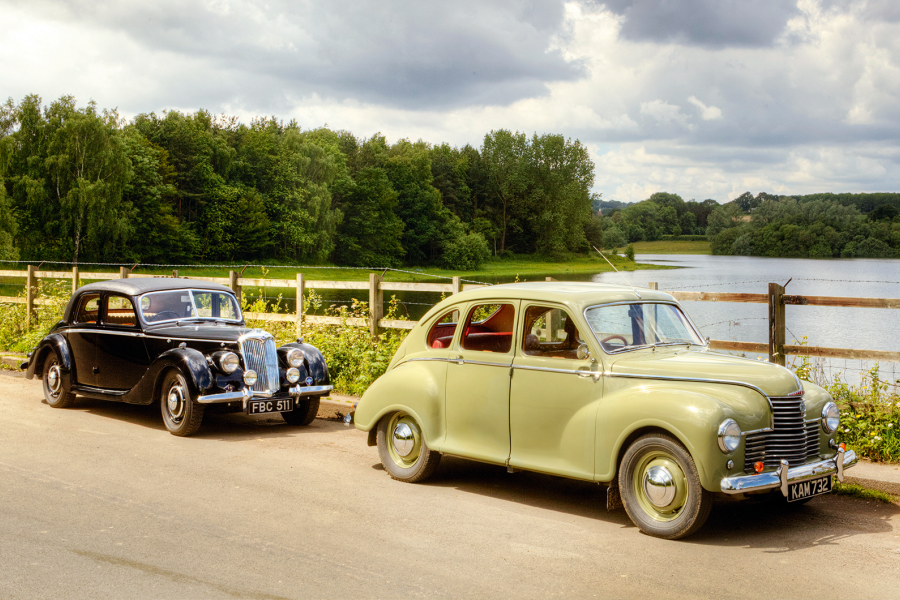 Classic & Sports Car – Riley RMA vs Jowett Javelin: 1½-litre saloon showdown