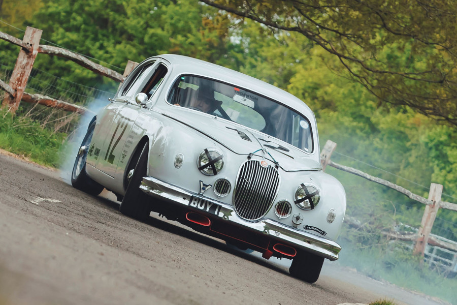 Classic & Sports Car – Four fab wallpapers from the September 2025 Classic & Sports Car