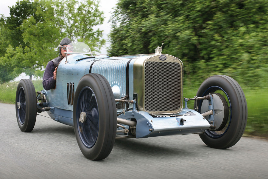 Classic & Sports Car – Delage 2LCV V12: a racer’s dozen