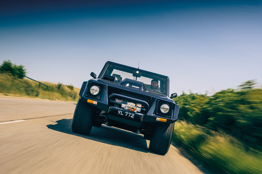 Classic & Sports Car – The Lamborghini LM002: absurd yet enchanting