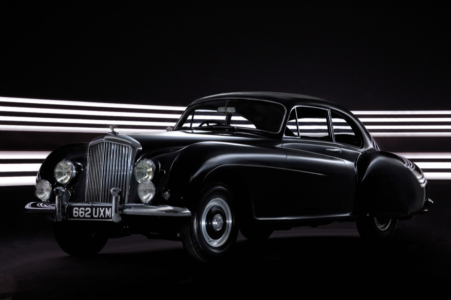 Classic & Sports Car – Bentley R-type Continental: elegance in excelsis