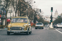 Classic & Sports Car – Classic cars in Paris: a dawn raid across the French capital